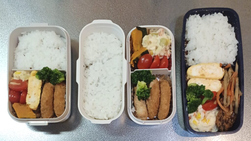 50代のお父さんが作ったメンチカツ弁当と鯖の竜田揚げ弁当