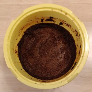 保存容器に残っている味噌